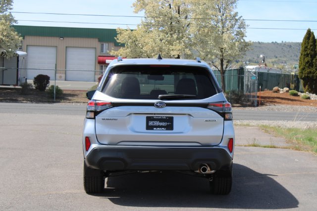 New 2026 Subaru Forester Touring AWD/4WD image 5