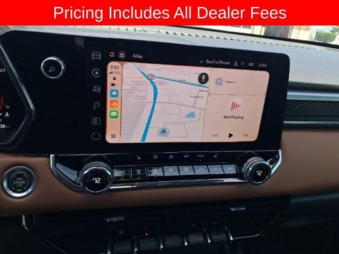 Used 2024 GMC Canyon AT4 w/ Technology Package AWD/4WD image 7