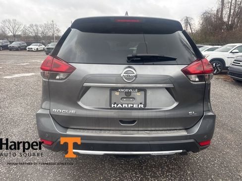 Used 2019 Nissan Rogue SL w/ Premium Package image 4