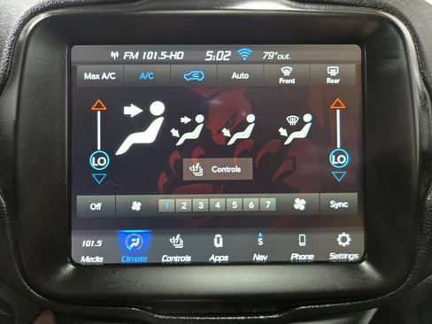 Used 2023 Jeep Renegade Limited w/ Sun/Sound Group AWD/4WD image 22