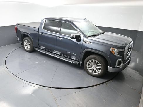 Used 2022 GMC Sierra 1500 SLT w/ SLT Premium Plus Package AWD/4WD image 11