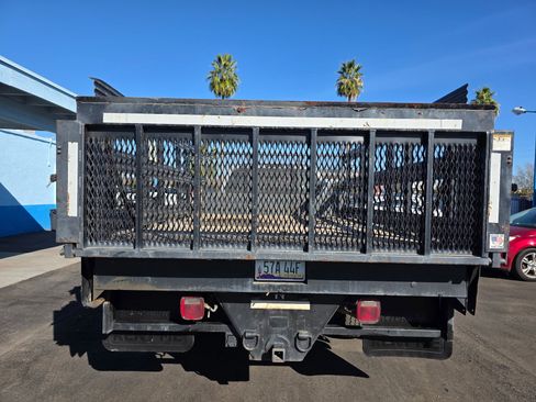 Used 2015 Ford F550 4WD Reg Cab 165 WB 84 CA XL image 4