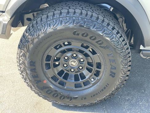 New 2026 Ford Bronco Badlands image 32