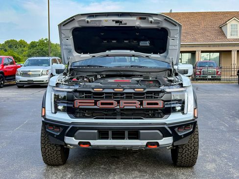 Used 2025 Ford F150 Raptor AWD/4WD image 37