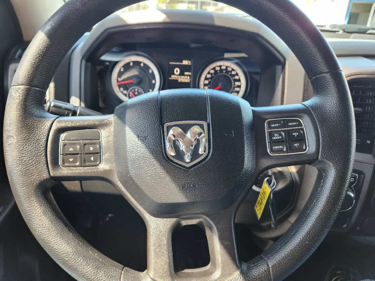 Used 2014 RAM 1500 Express RWD image 25