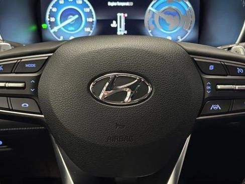 Used 2023 Hyundai Santa Fe Limited AWD/4WD image 16