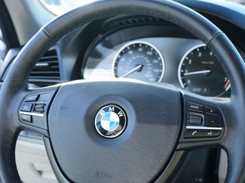Used 2013 BMW 535i xDrive Sedan image 13