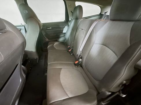 Used 2015 Chevrolet Traverse LT w/ Style and Technology Package FWD image 23