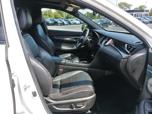 Used 2023 INFINITI QX50 Sport FWD image 13