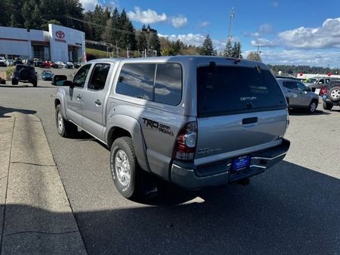 Used 2014 Toyota Tacoma 4x4 Double Cab w/ TRD Off-Road Package image 7