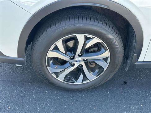Used 2022 Subaru Outback Limited AWD/4WD image 8