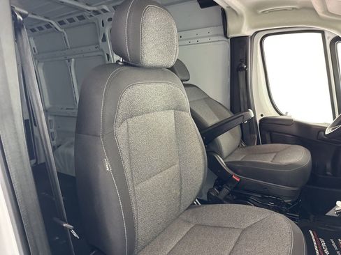 Used 2023 RAM ProMaster 2500 image 27