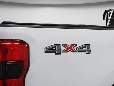 Used 2023 Ford F250 Lariat AWD/4WD image 37