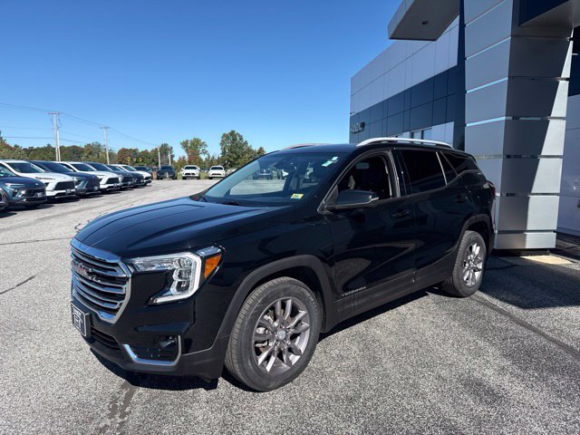 Certified 2023 GMC Terrain SLT AWD/4WD image 3