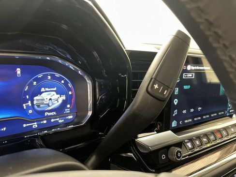 Certified 2025 Chevrolet Silverado 3500 LT w/ Safety Package image 15