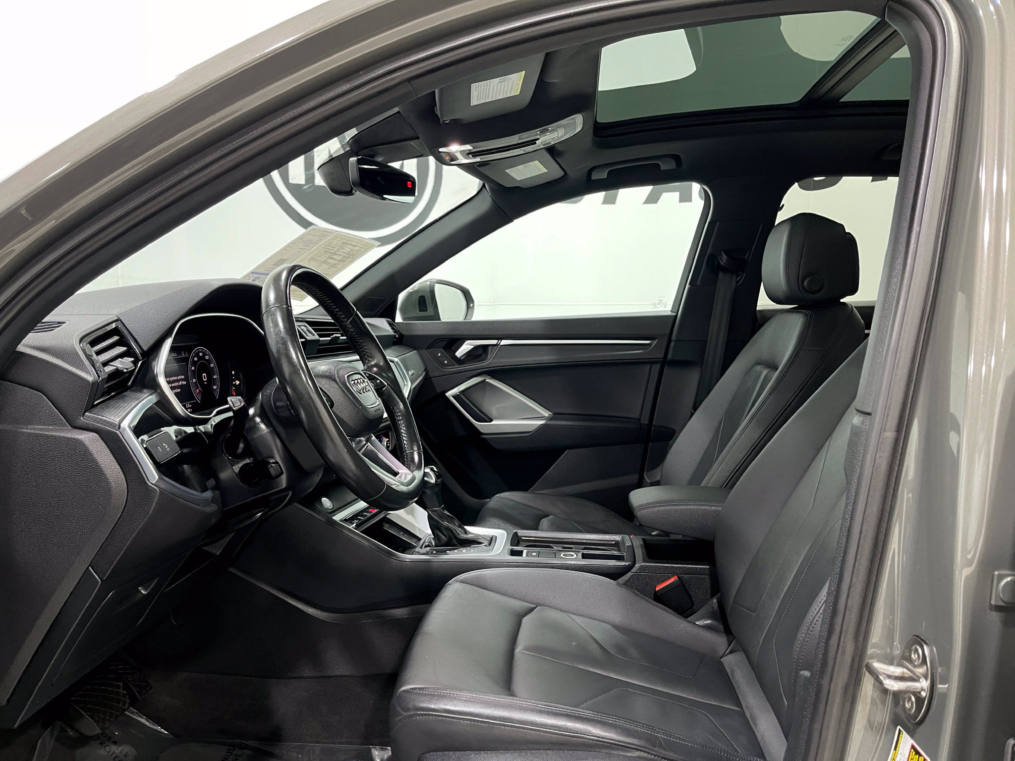 Used 2020 Audi Q3 2.0T Premium Plus AWD/4WD image 13