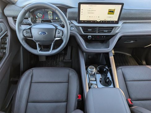New 2026 Ford Explorer Platinum image 6