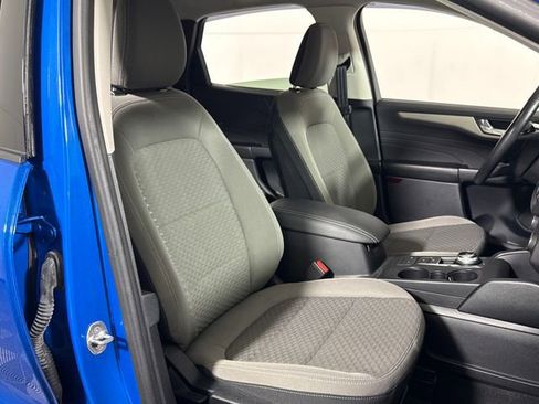 Used 2021 Ford Escape SE w/ Cold Weather Package AWD/4WD image 23