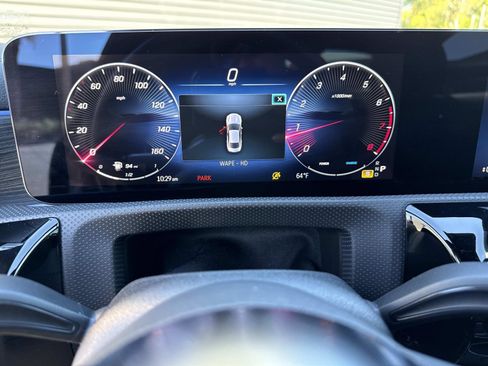 Used 2024 Mercedes-Benz CLA 250 4MATIC image 33