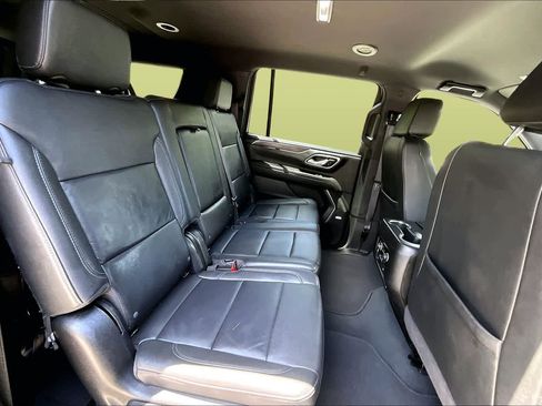 Used 2024 Chevrolet Suburban LT AWD/4WD image 20