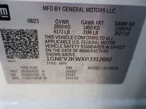 Used 2023 Chevrolet Traverse RS AWD/4WD image 43