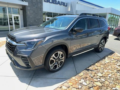 New 2026 Subaru Ascent Limited AWD/4WD image 2