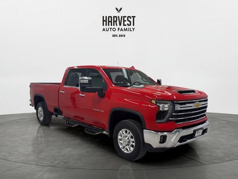 Used 2024 Chevrolet Silverado 3500 LTZ w/ LTZ Convenience Package AWD/4WD image 10