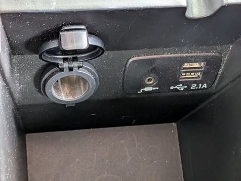 Used 2019 Subaru Crosstrek 2.0i Limited w/ Moonroof Package w/Navigation AWD/4WD image 26