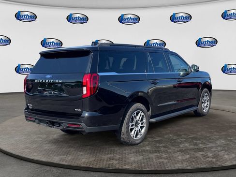 Used 2025 Ford Expedition Max Active AWD/4WD image 5