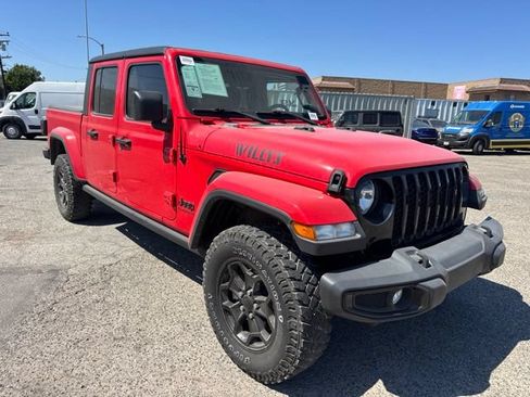 Used 2022 Jeep Gladiator Sport AWD/4WD image 3