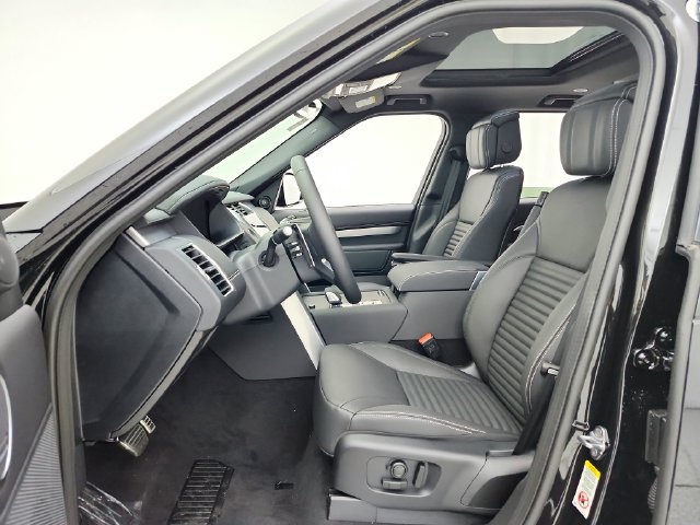New 2026 Land Rover Discovery Limited Edition AWD/4WD image 21