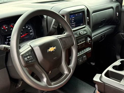 Used 2020 Chevrolet Silverado 1500 Custom w/ Custom Value Package RWD image 16