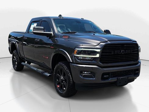 Used 2020 RAM 2500 Laramie w/ Night Edition AWD/4WD image 2