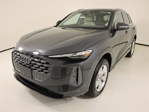 New 2025 Audi Q5 Premium image 1