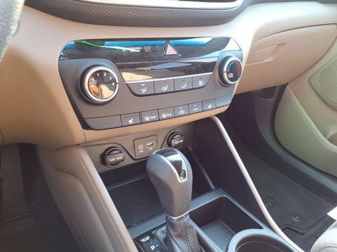 Used 2020 Hyundai Tucson Value w/ Cargo Package FWD image 8