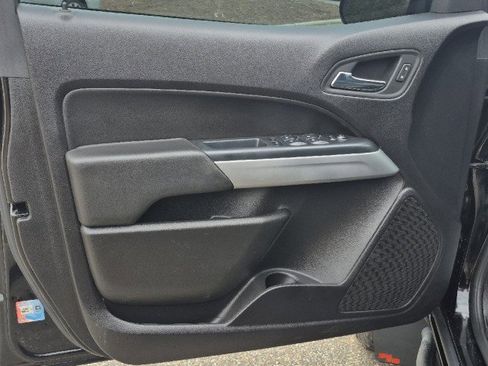 Used 2018 Chevrolet Colorado ZR2 image 23