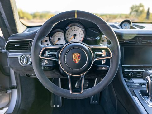 Used 2016 Porsche 911 GT3 RS image 19