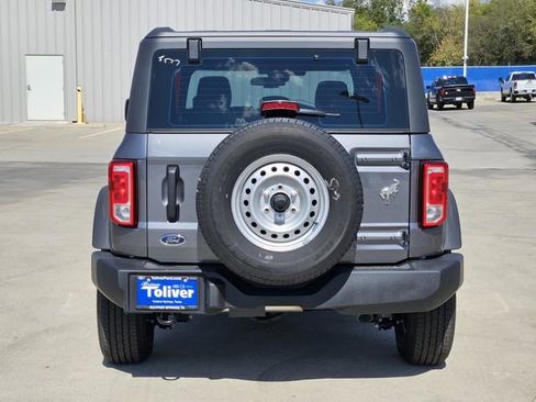 New 2025 Ford Bronco 4-Door image 6