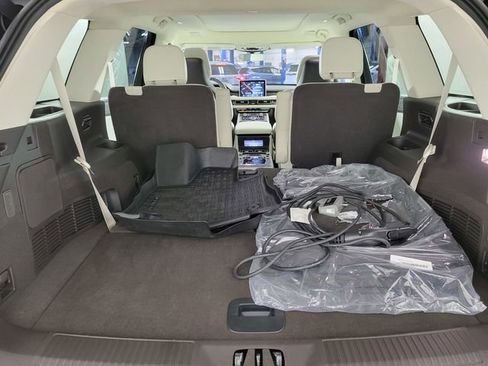 Used 2022 Lincoln Aviator Black Label Grand Touring AWD/4WD image 16