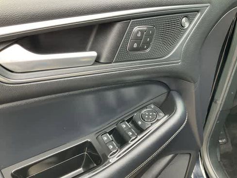 Used 2019 Ford Edge ST w/ Equipment Group 401A AWD/4WD image 14