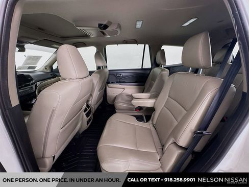 Used 2019 Honda Pilot Touring image 25