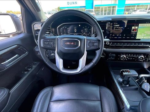 Used 2024 GMC Sierra 1500 Elevation w/ Elevation Premium Package AWD/4WD image 5