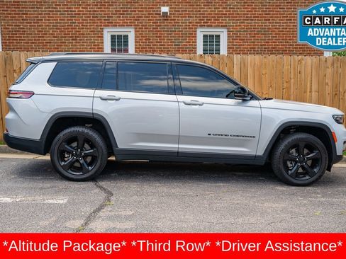 Used 2023 Jeep Grand Cherokee L Laredo AWD/4WD image 5