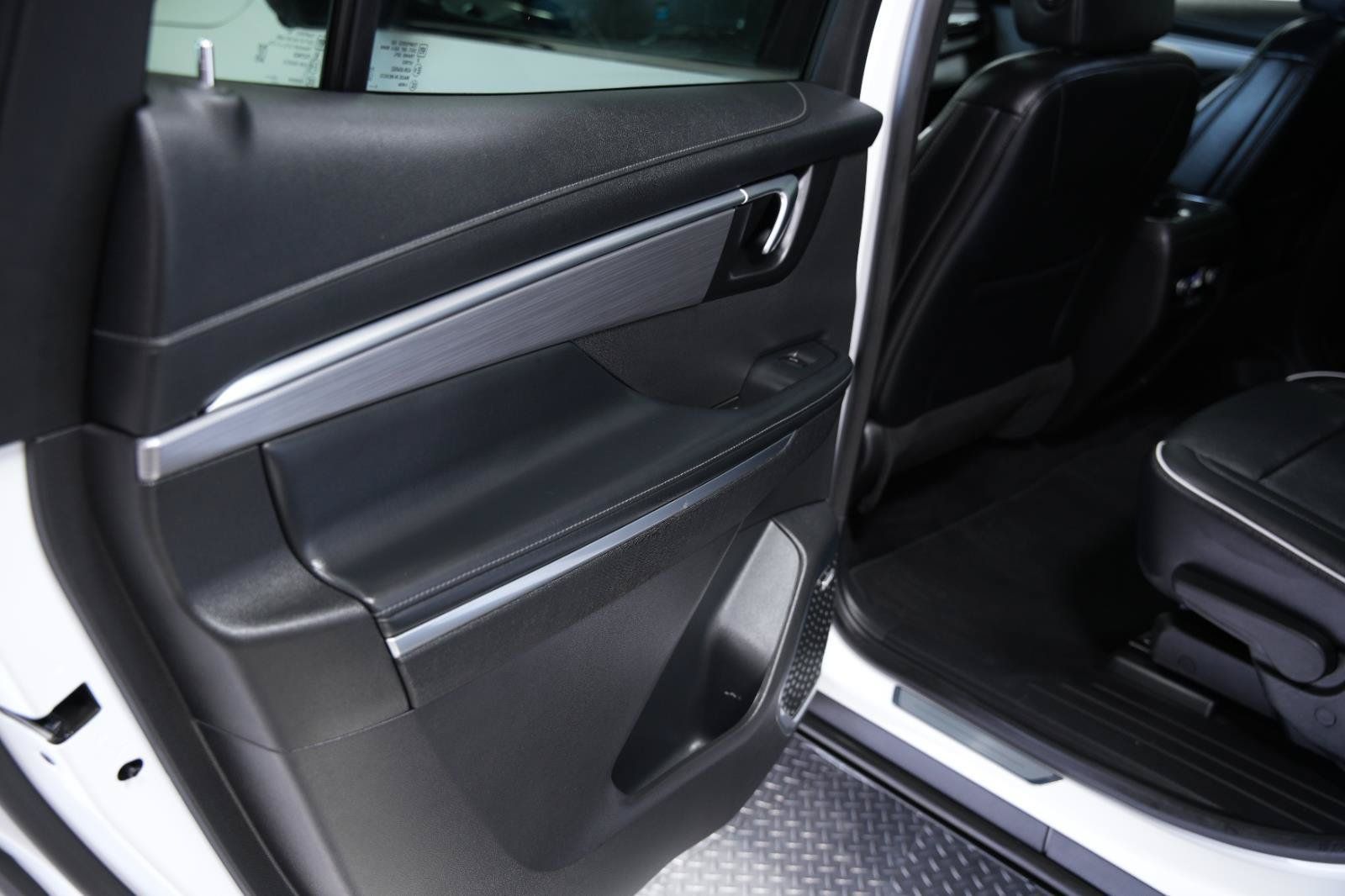 Used 2026 Buick Enclave Preferred FWD image 21