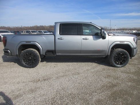 New 2026 GMC Sierra 2500 AT4 w/ AT4 Premium Plus Package image 3