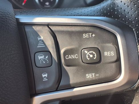 Used 2025 RAM 2500 Tradesman w/ Chrome Appearance Group AWD/4WD image 14