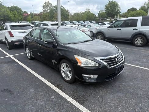 Used 2014 Nissan Altima 2.5 SV w/ Convenience Package FWD image 5