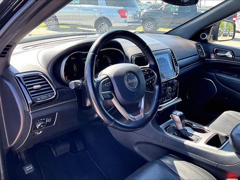 Used 2020 Jeep Grand Cherokee High Altitude RWD image 14
