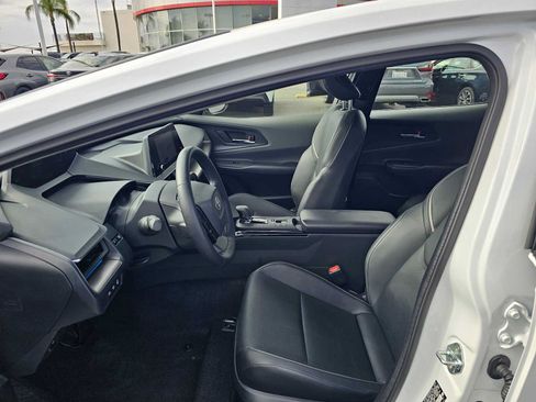 Certified 2026 Toyota Prius XLE FWD image 20