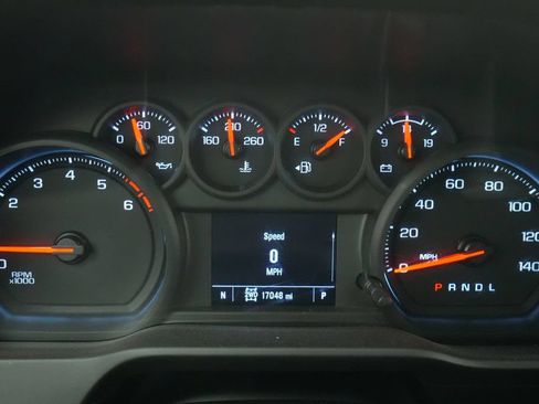 Used 2025 Chevrolet Silverado 2500 W/T w/ WT Convenience Package AWD/4WD image 30